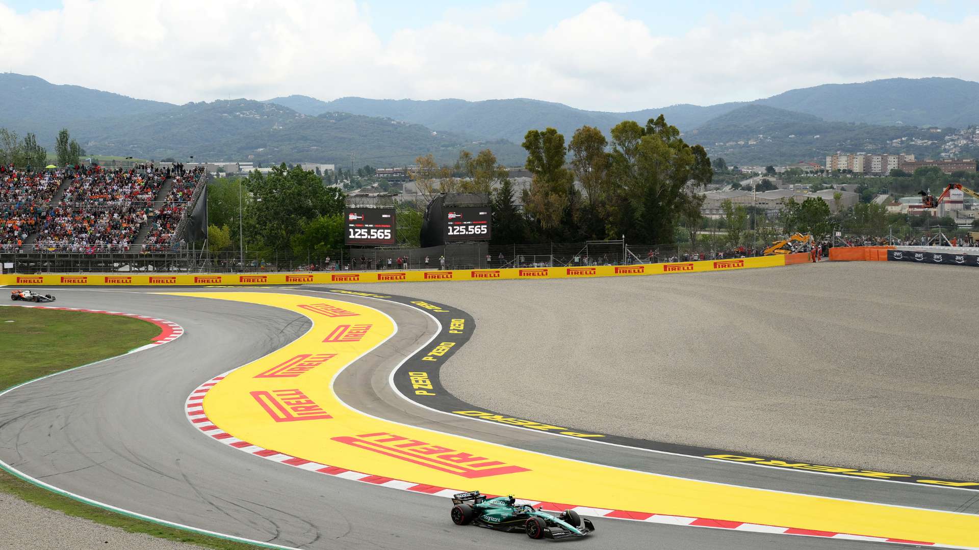 定性之间的 定性之间的